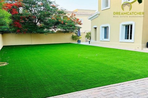 Villa em Umm Al Quwain Marina, Umm Al Quwain, EAU 3 quartos, 325.2 m2 № 458976