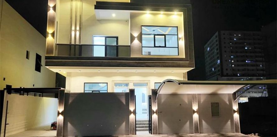 Vila v Al Yasmeen, Ajman, SAE 5 ložnice, 325.2 m² Č.: 458979