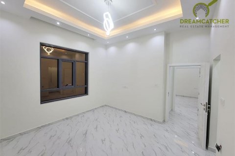 Vila v Al Yasmeen, Ajman, SAE 5 ložnice, 325.2 m² Č.: 458979 - fotografie 14
