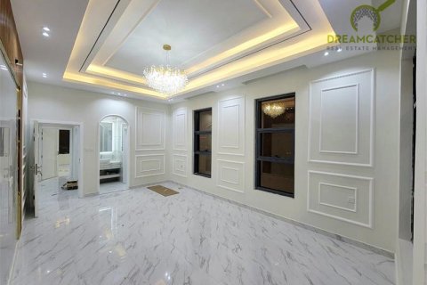 Vila v Al Yasmeen, Ajman, SAE 5 ložnice, 325.2 m² Č.: 458979 - fotografie 6