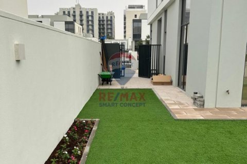 Al Furjan, Dubai, UAE의 임대용 타운하우스 침실 4개, 335.9제곱미터 번호 590780 - 사진 9