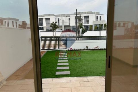 Al Furjan, Dubai, UAE의 임대용 타운하우스 침실 4개, 335.9제곱미터 번호 590780 - 사진 13