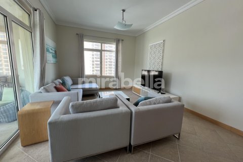 Apartment in Palm Jumeirah, Dubai, UAE 3 bedrooms, 209.6 sq.m. № 360618 - photo 4