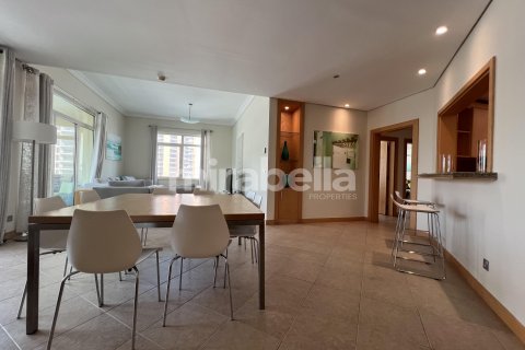 Apartment in Palm Jumeirah, Dubai, UAE 3 bedrooms, 209.6 sq.m. № 360618 - photo 3