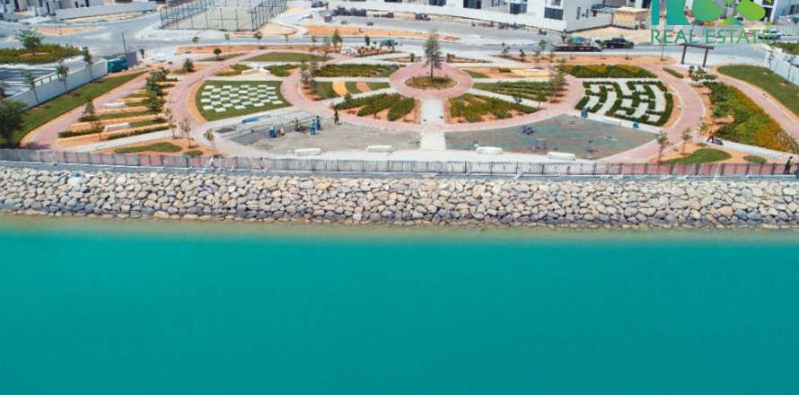 فيلا في الشارقة 5 غرفة نوم ، 291.1 متر مربع . ر قم 482088