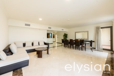 Apartment til leje i Jumeirah Beach Residence, Dubai, UAE 3 soveværelser, 198 kvm № 586310 - foto 2