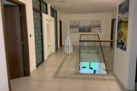 Vilă de vânzare în Yas Island, Abu Dhabi, EAU 5 dormitoare, 734.3 mp.  №484897 - poză 12