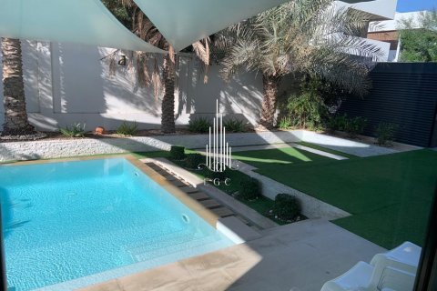 Vilă de vânzare în Yas Island, Abu Dhabi, EAU 5 dormitoare, 734.3 mp.  №484897 - poză 20