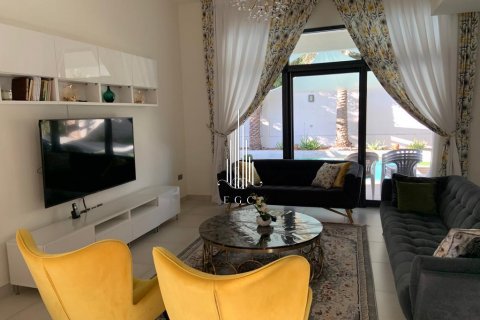 Vilă de vânzare în Yas Island, Abu Dhabi, EAU 5 dormitoare, 734.3 mp.  №484897 - poză 3