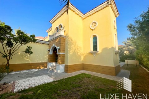 فيلا للإيجار في Jumeirah Park، دبي، الإمارات العربية المتحدة 3 غرفة نوم ، 327.67 متر مربع ، رقم 360894 - صورة 4