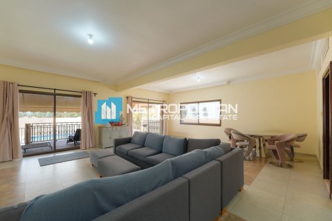 Land til salg i Khalifa City, Abu Dhabi, UAE 1393.5 kvm № 610808 - foto 2