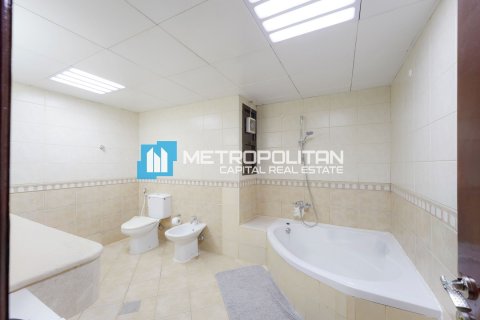 Land til salg i Khalifa City, Abu Dhabi, UAE 1393.5 kvm № 610808 - foto 15