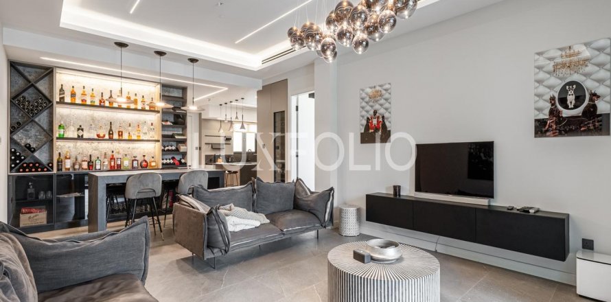 Dzīvoklis Downtown Dubai (Downtown Burj Dubai)jā, AAE 3 istabas, 161 m2 Nr. 627789