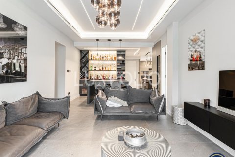 Dzīvoklis Downtown Dubai (Downtown Burj Dubai)jā, AAE 3 istabas, 161 m2 Nr. 627789 - attēls 2
