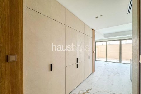 Rumah bandar di Jumeirah Golf Estates, Dubai, UAE 3 bilik tidur, 204 meter persegi № 626781 - foto 13