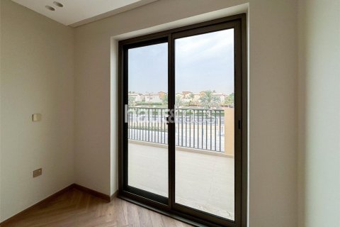 Rumah bandar di Jumeirah Golf Estates, Dubai, UAE 3 bilik tidur, 204 meter persegi № 626781 - foto 14