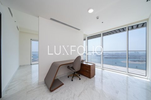 Appartamento in vendita a Dubai Harbour, Dubai, EAU 3 camere da letto, 567 mq. № 627728 - foto 4