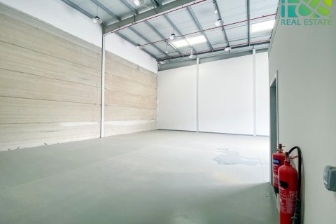 Warehouse in RAK FTZ, Ras Al Khaimah, UAE 400 sq.m. № 481162 - photo 4