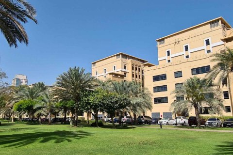 AL JAZ në Greens, Dubai, Emiratet e Bashkuara Arabe № 112273