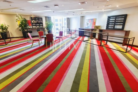 Business Bay, Dubai, UAE의 임대용 사무실 181.4제곱미터 번호 590488 - 사진 9