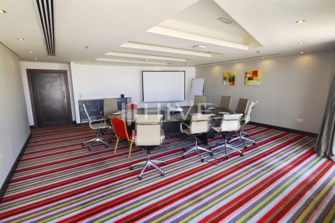 Business Bay, Dubai, UAE의 임대용 사무실 181.4제곱미터 번호 590488 - 사진 14