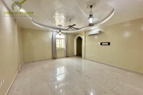 Βίλα σε Seih Al Uraibi, Ras Al Khaimah, ΗΑΕ 10 υπνοδωμάτια, 2694.2 τ.μ. Αρ. 457541 - φωτογραφία 8