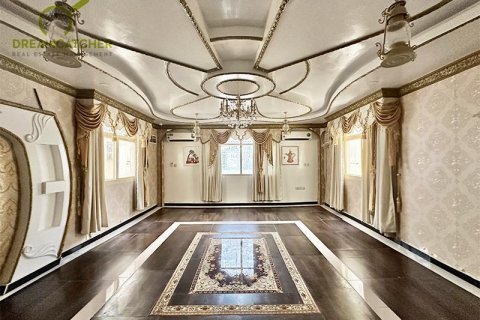 Βίλα σε Seih Al Uraibi, Ras Al Khaimah, ΗΑΕ 10 υπνοδωμάτια, 2694.2 τ.μ. Αρ. 457541 - φωτογραφία 3