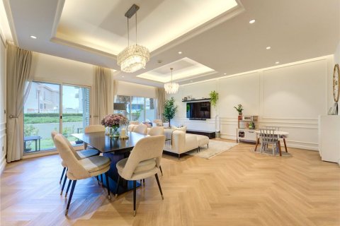 Ridamaja asukohaga Jumeirah Golf Estates, Dubai, AÜE: 3 magamistoaga, 265 m² Nr 625258