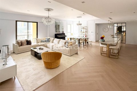 Квартира в Джумейра Бич Резиденс, Дубай, ОАЭ 4 спальни, 251м2 № 625609