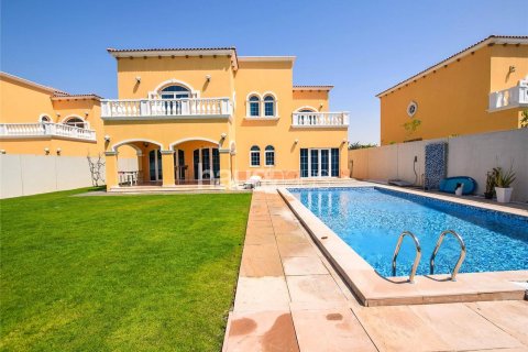 Vila u gradu Jumeirah Park, Dubai, UAE 5 spavaće sobe, 436 m2 Br. 626845 - Slika 5