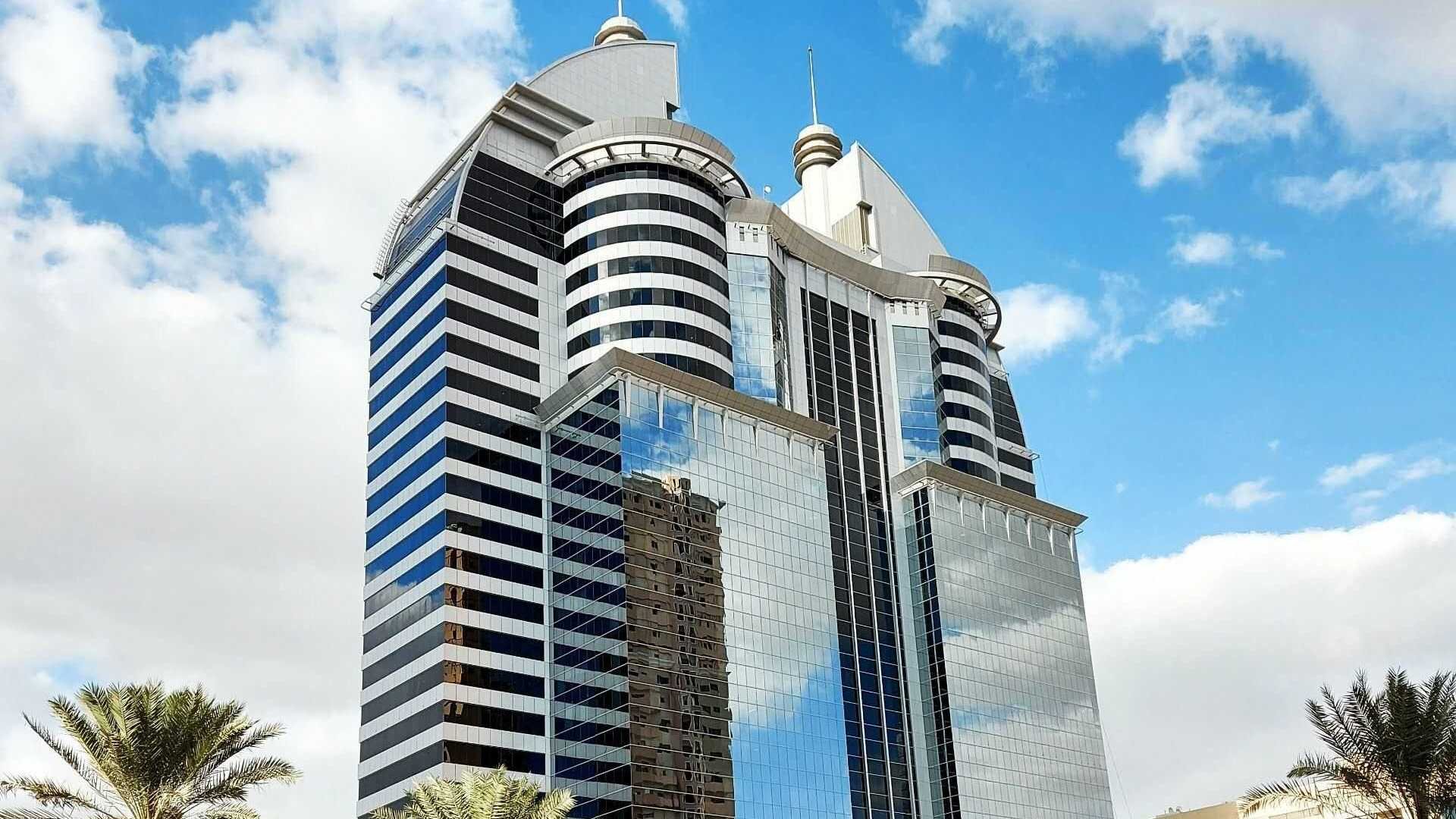 SIT TOWER IN DUBAI SILICON OASIS, UAE № 241688