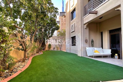 Apartment sa Old Town, Dubai, UAE 2 silid-tulugan, 244 sq.m. № 626143