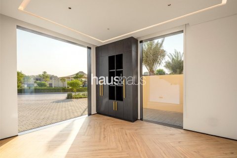 Vila u Jumeirah Golf Estates, Dubai, UAE 5 spavaćih soba, 650 m2 Br. 626114 - fotografija 16