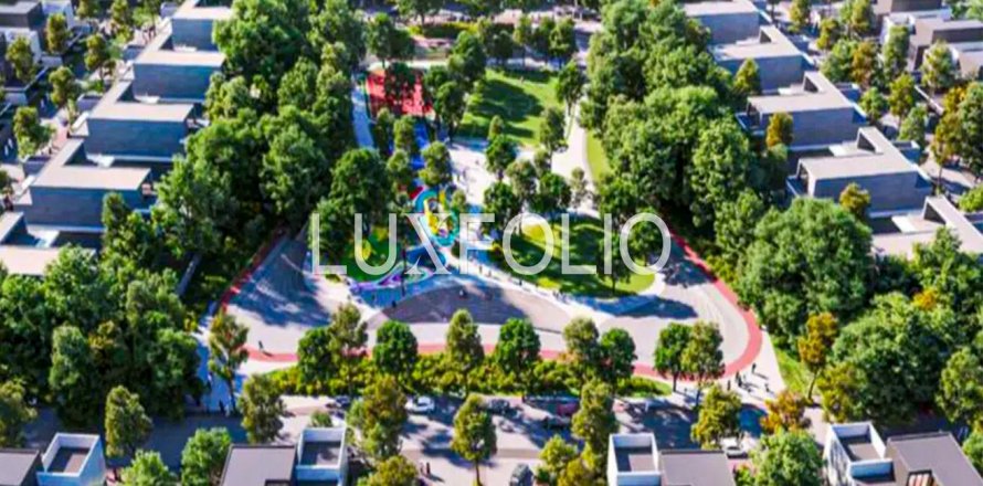 Ridamaja asukohaga Jumeirah Golf Estates, Dubai, AÜE: 4 magamistoaga, 371 m² Nr 627590