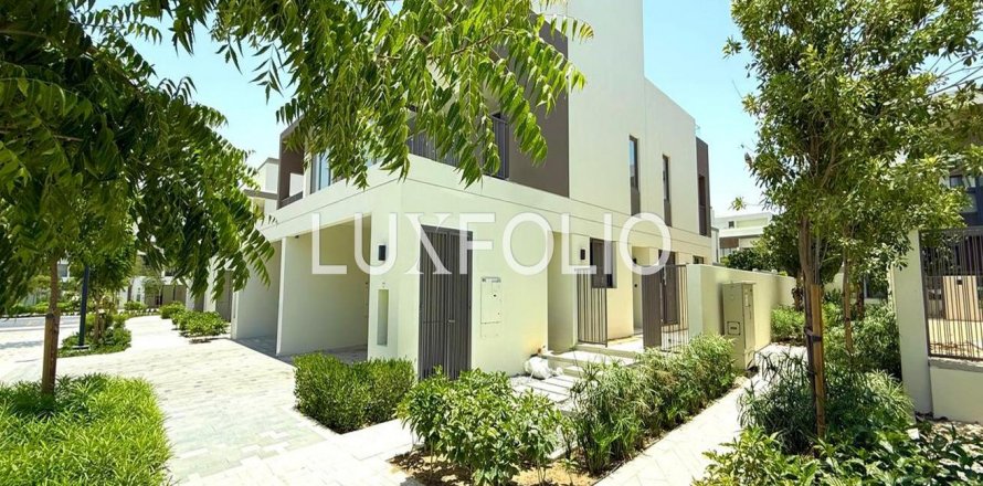 Villa Tilal Al Ghaf, Dubaijā, AAE 4 istabas, 317 m2 Nr. 627619