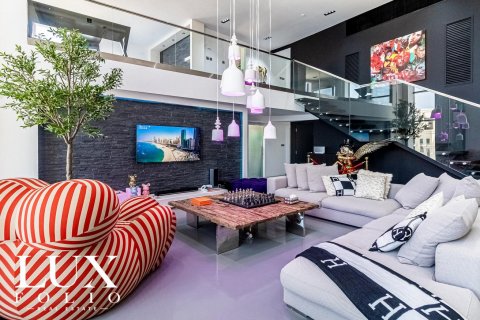 Apartmán v Jumeirah Beach Residence, Dubai, SAE 3 spálne, 180 m2 č. 628075