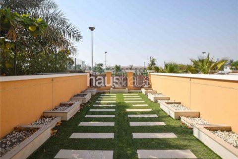 Rekkehus i Jumeirah Village Triangle, Dubai, Emiratene 2 soverom, 152 kvm nr. 625856
