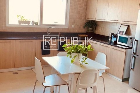 Byt v ANSAM na Yas Island, Abu Dhabi, SAE 3 ložnice, 206.2 m² Č.: 252015 - fotografie 3