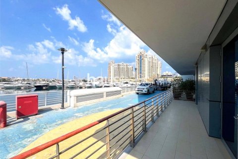 Apartmen di Palm Jumeirah, Dubai, UAE 2 bilik tidur, 178 meter persegi № 626360 - foto 12