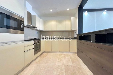 Apartmen di Palm Jumeirah, Dubai, UAE 2 bilik tidur, 178 meter persegi № 626360 - foto 4