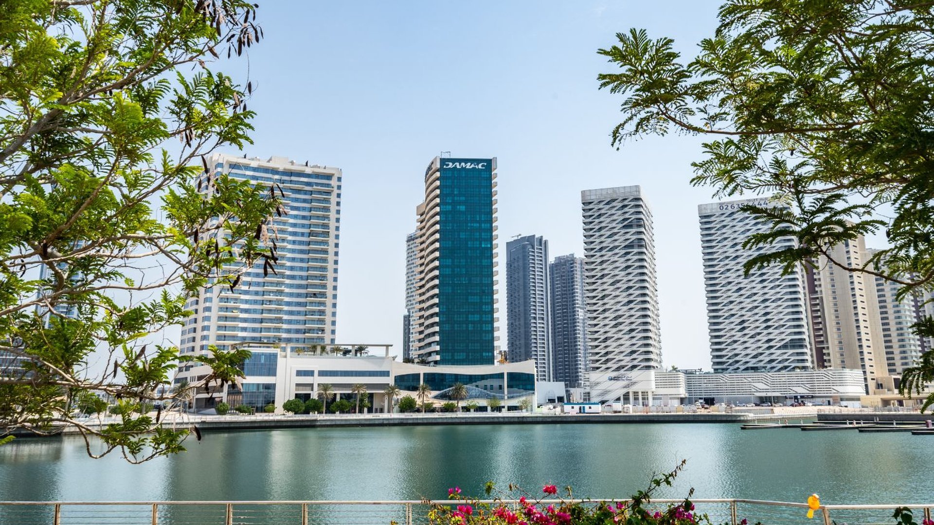 MARINA BAY