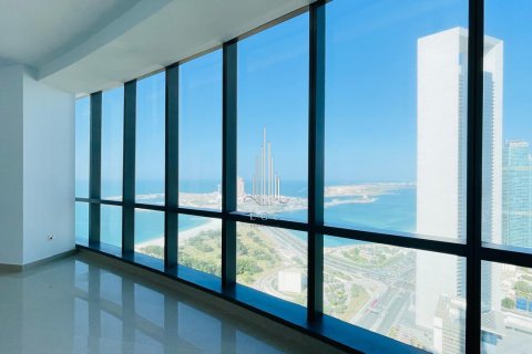 Appartement te huur in Corniche Road, Abu Dhabi, VAE 3 slaapkamers, 195.3 vr.m., nr 591803 - foto 2