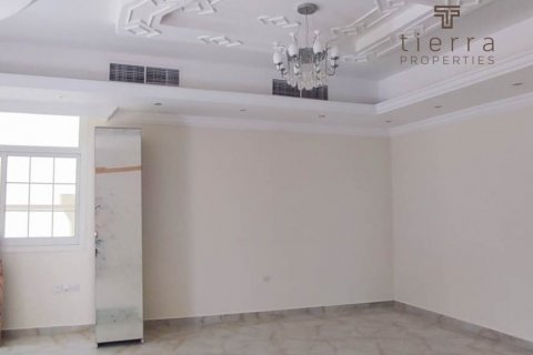 Vilë në Dubai Industrial Park, Emiratet e Bashkuara Arabe 4 dhoma gjumi, 355.7 m2. № 222171 - Foto 10