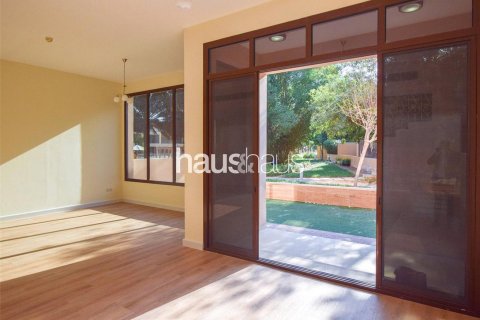 Maison de ville à vendre à Jumeirah Islands, Dubai, EAU 4 chambres, 312 m2 № 626250 - photo 8
