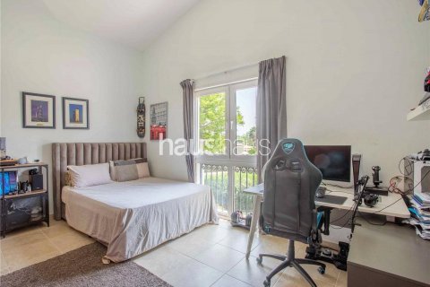 Villa til salgs i Dubai Investment Park, Dubai, Emiratene 6 soverom, 673 kvm Nr. 625284 - Foto 13