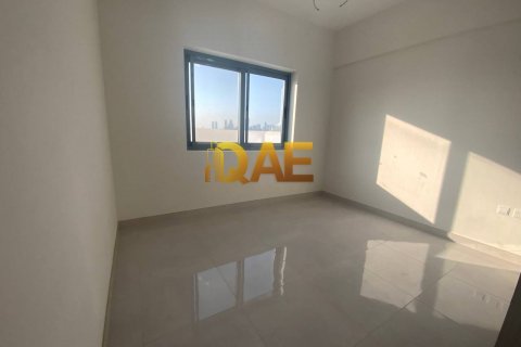 Edificio in vendita a Dubai, EAU 3716.1 mq. № 224820 - foto 10