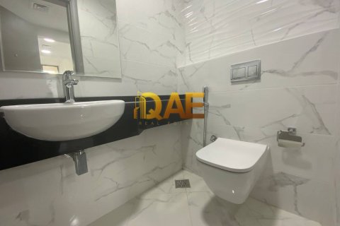 Edificio in vendita a Dubai, EAU 3716.1 mq. № 224820 - foto 18