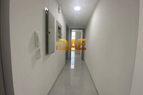Edificio in vendita a Dubai, EAU 3716.1 mq. № 224820 - foto 7