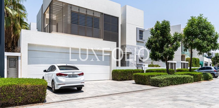 Vila v Mohammed Bin Rashid City, Dubai, SAE 5 spální, 724 m2 č. 627751