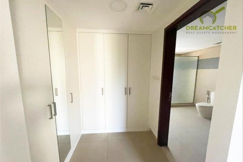 Villa till försäljning i Mina Al Arab, Ras Al Khaimah, UAE 3 sovrum, 301.9 kvm Nr. 454678 - fotografi 17
